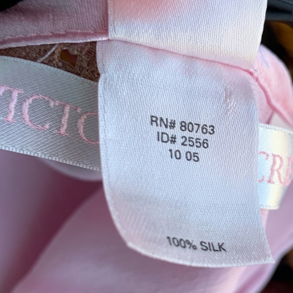 Rare Victoria’s Secret Pink Silk and. Lace Camisole - Picture 8 of 10